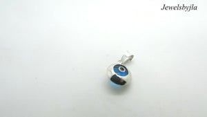 14K Pretty White Gold Circle Evil Eye Pendant 0.90 Grams