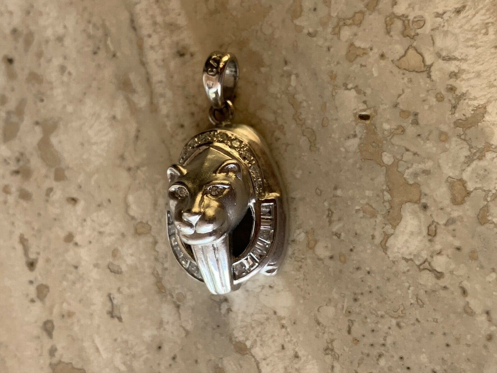 14K White Gold Pretty Tiger Face Pendant With Baguette and Round Diamonds 0.68 cts