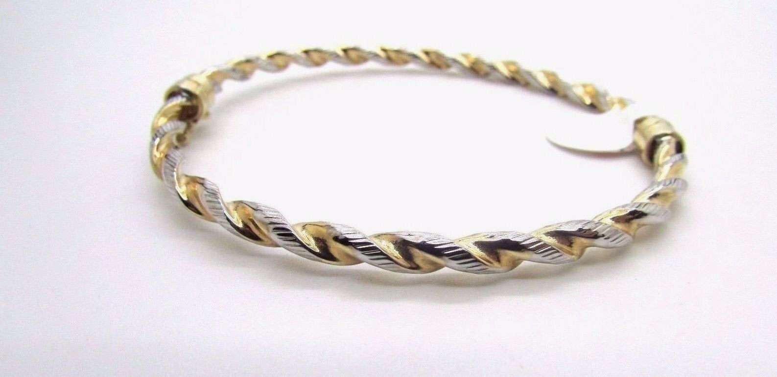 14K Pretty Two Tone Gold Diamond Cut Women&#39;s Small Spiral Twisted Bracelet