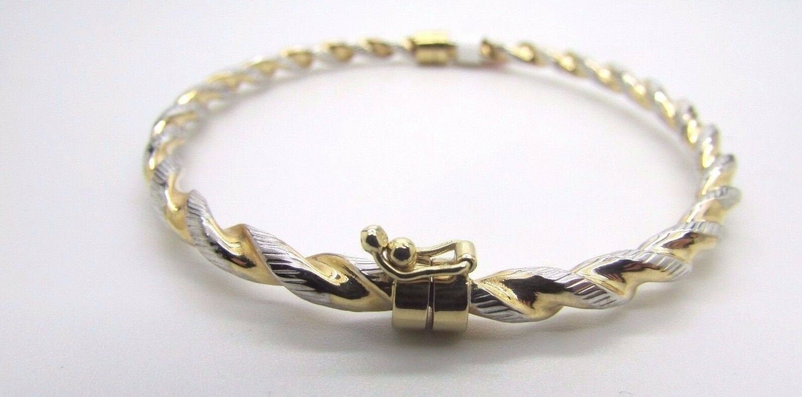 14K Pretty Two Tone Gold Diamond Cut Women&#39;s Small Spiral Twisted Bracelet