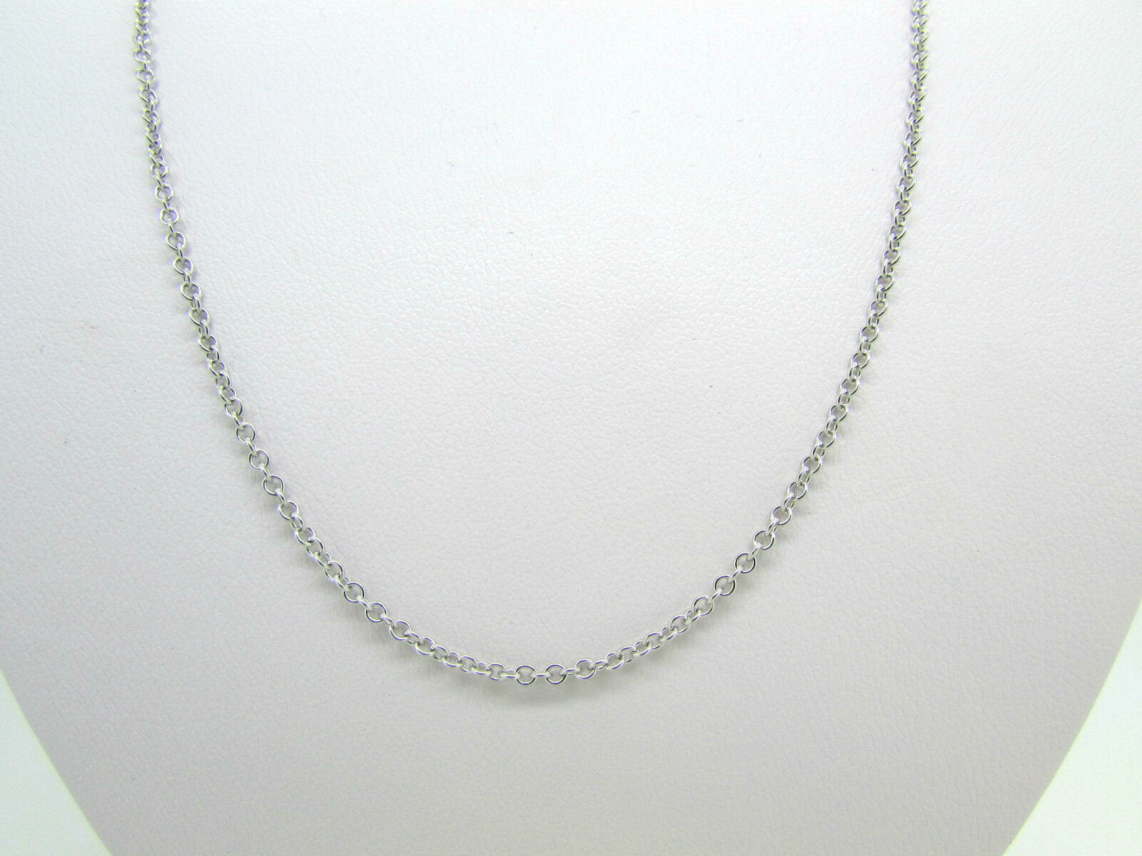 14K White Gold Link Chain 16 Inches 2.5 Grams Made In Italy.