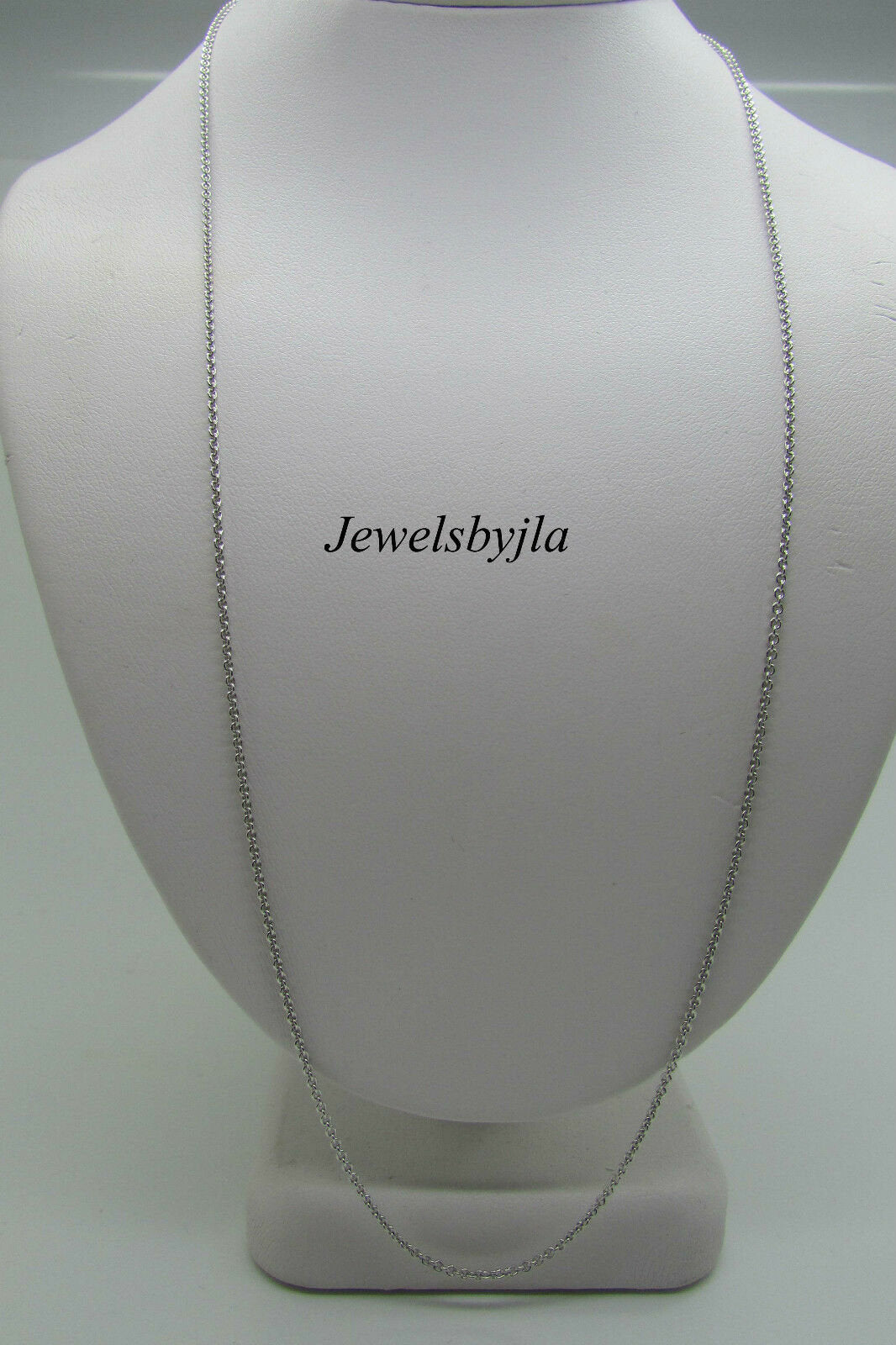 14K Pretty White Gold Round Link Chain 20 Inches 2.6 Grams .80Mm