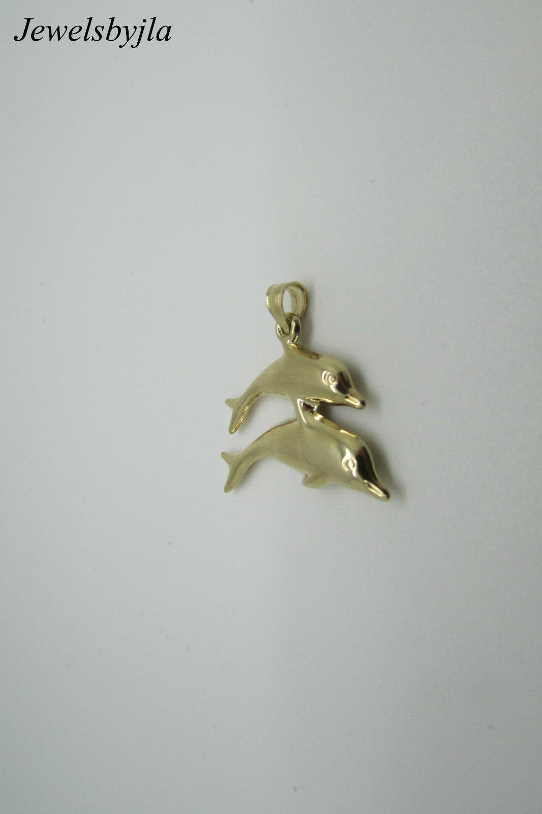 14K Pretty Yellow Gold Two Dolphins Attached Pendant 1.4 Grams