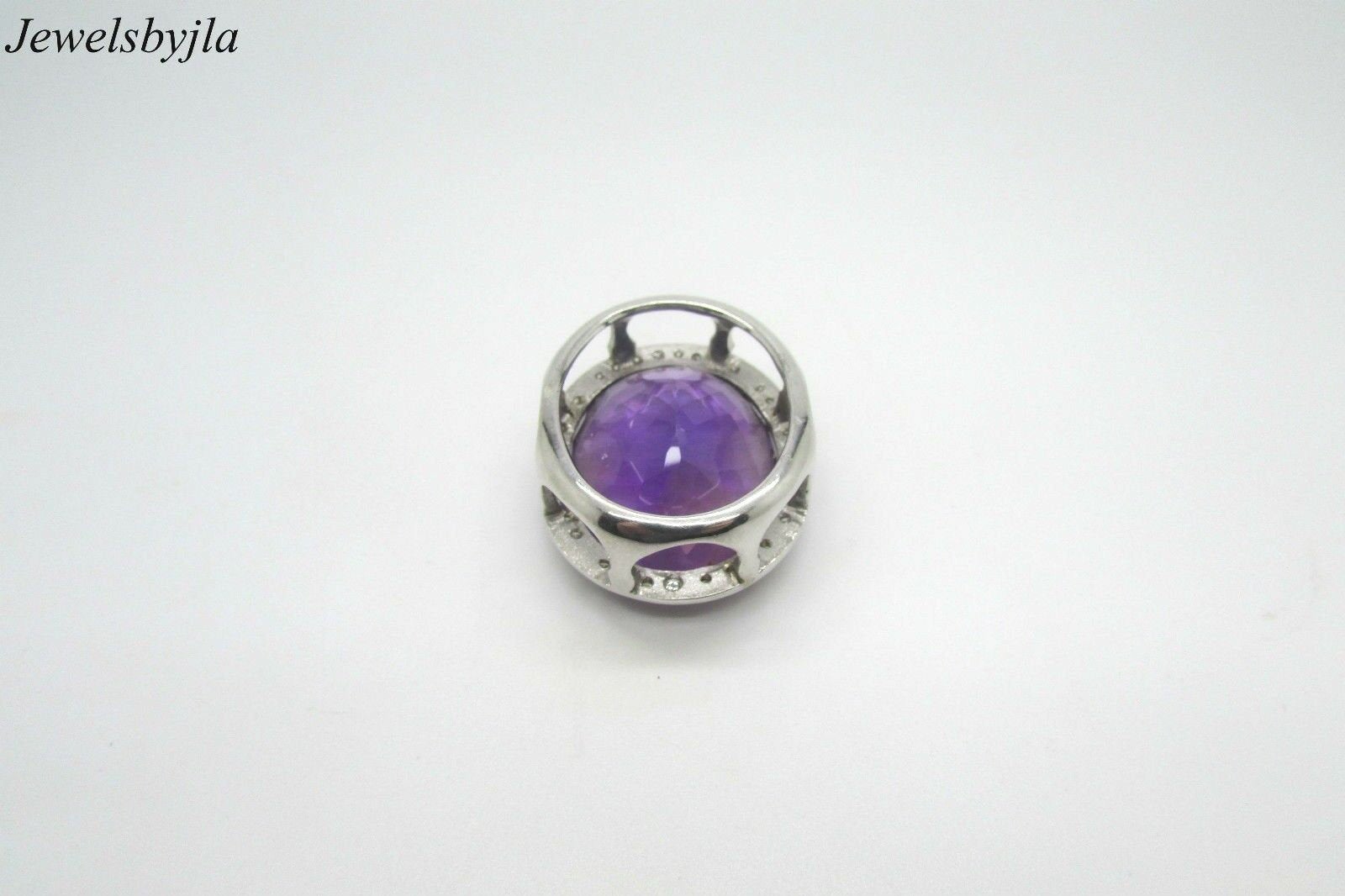 14K Pretty White Gold Oval Shape Amethyst Pendant With Round Diamonds 1.47 Cts