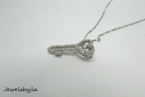 14K White Gold Pretty Diamond Heart Key Lock Pendant/Charm With Chain 3.2 Grams