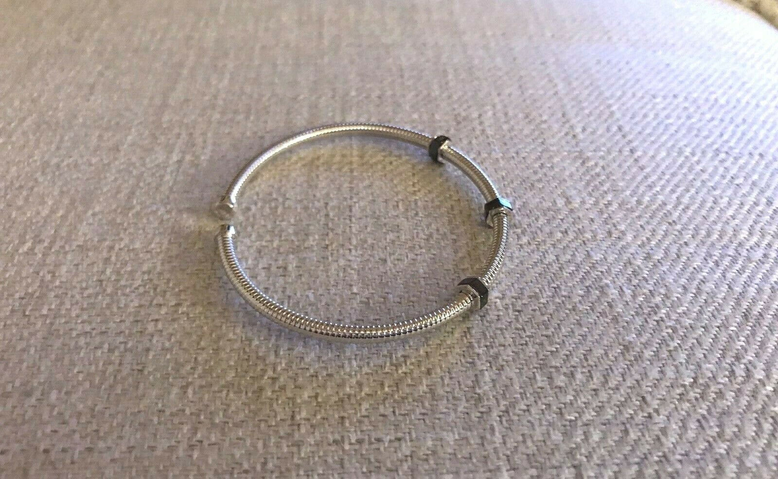 14K Pretty White Gold Small Hammered Cuff Bracelet With Onyx Bolts 5.7 Grams