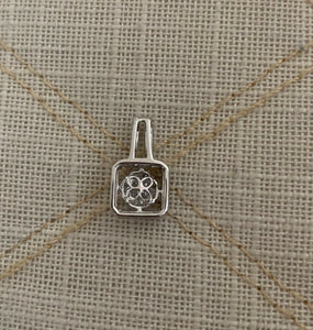 18K White Gold Pretty Square Pendant With Round Diamonds 0.65 Cts 2 Grams