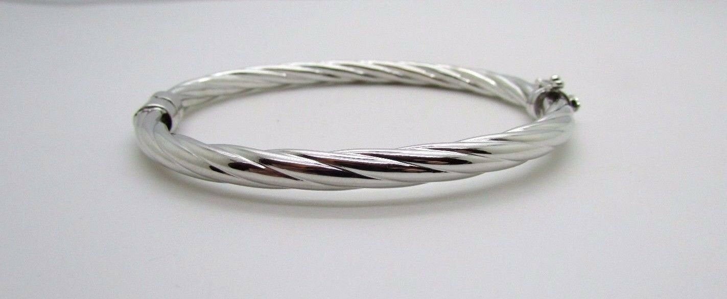 14K Pretty White Gold Thick Twisted Bracelet 8.2 Grams