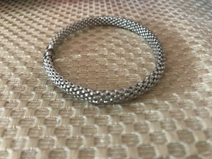 14K Pretty White Gold Braided Cable Cuff Bracelet With Oval Ends 11.8 Grams