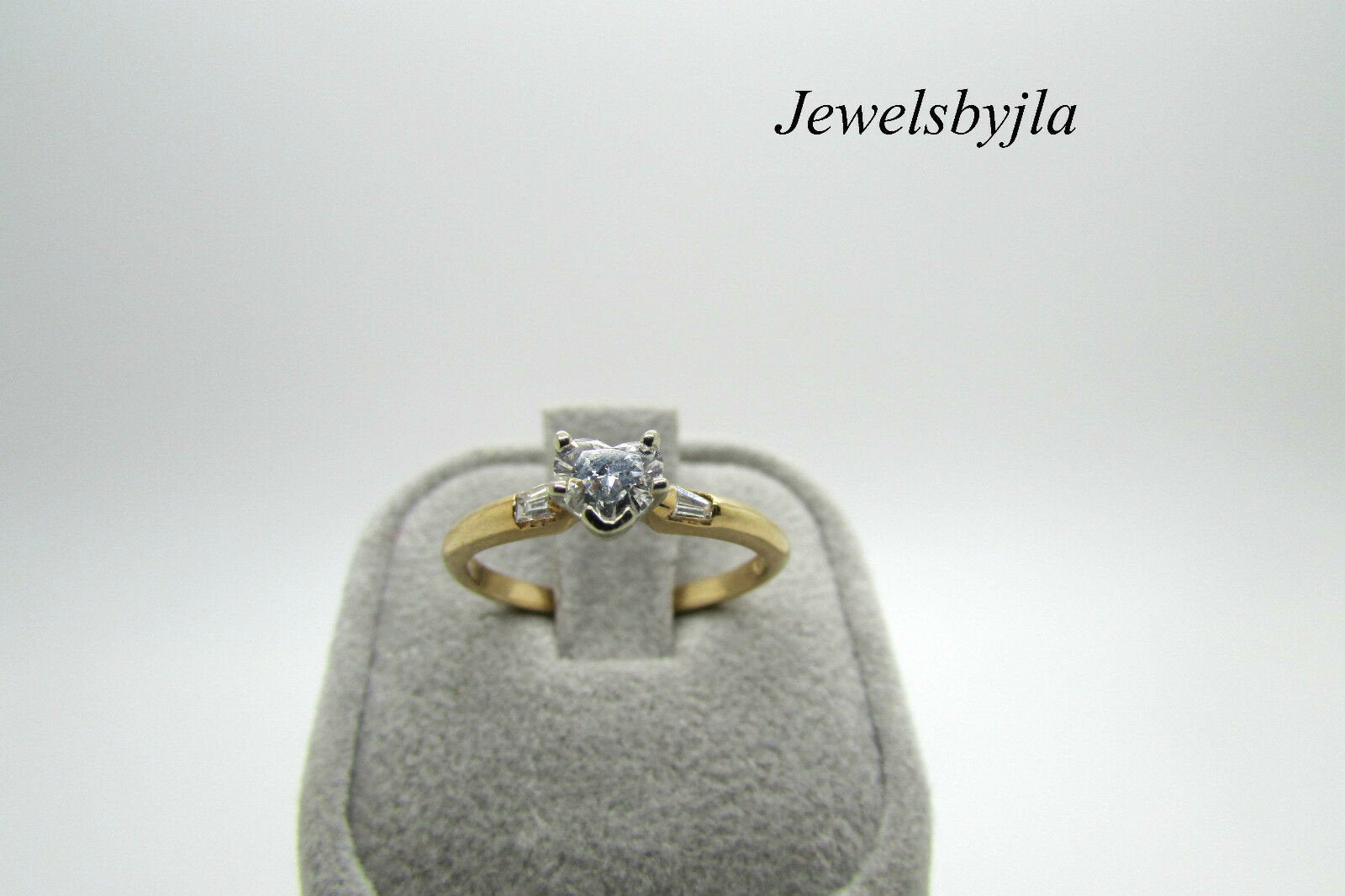 14K Yellow Gold Pretty Heart Shaped Diamond Engagement Ring 0.32 Cts Size 5