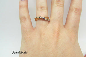 14K Pretty Yellow Gold Curved Ring With Round Diamonds And Sapphires 2.7 Grams