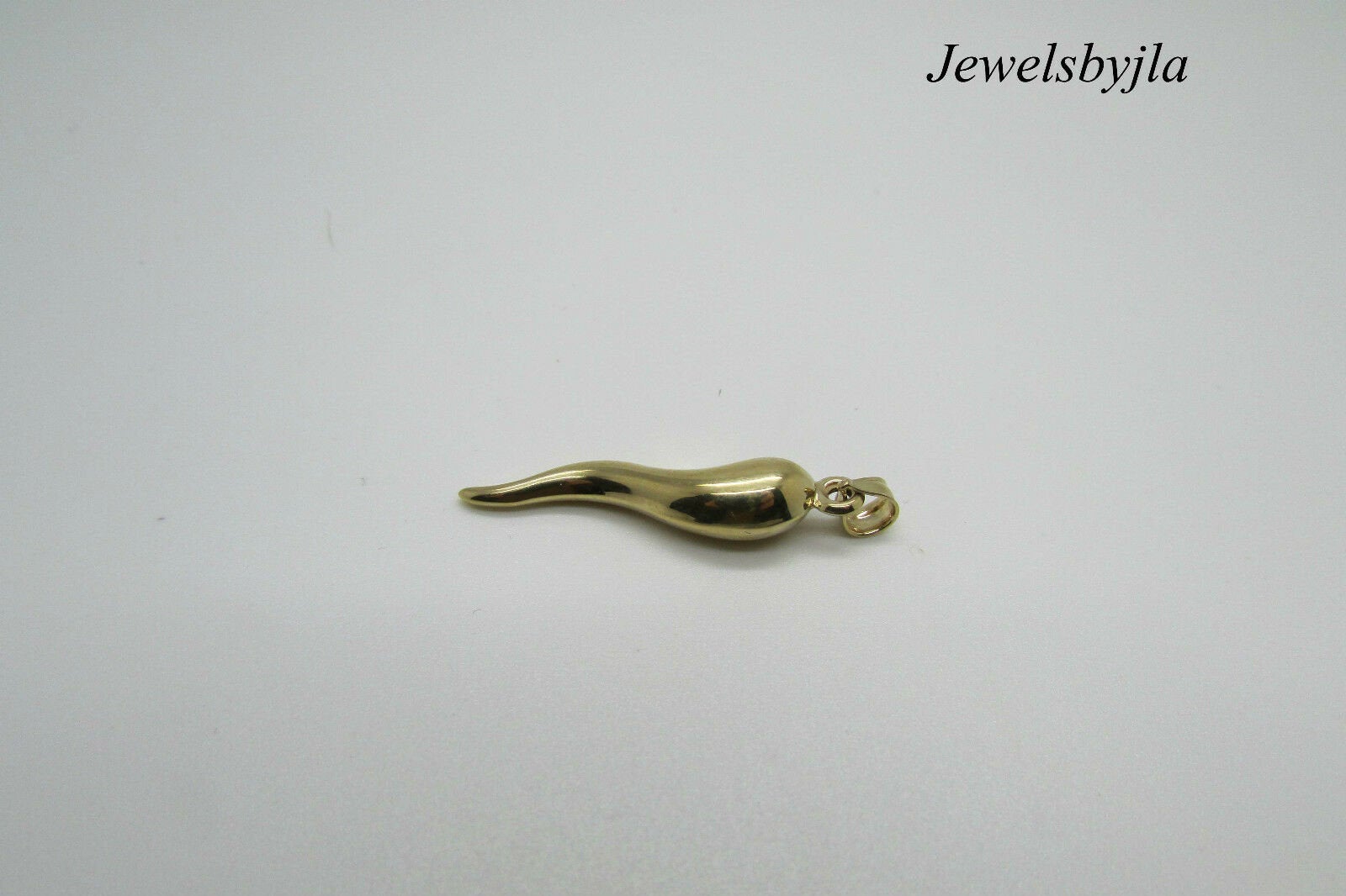 14K Yellow Gold Pretty Italian Horn Cornicello Pendant .90 Grams