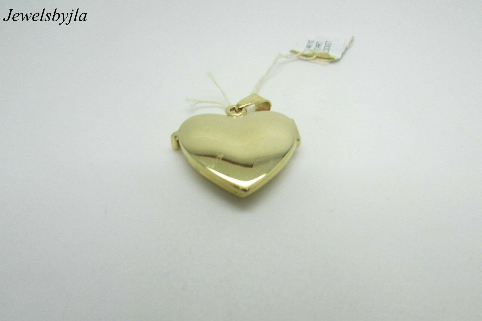 14K Yellow Gold Pretty Heart Locket Pendant/Charm With Design Made In Italy