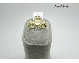 14K Yellow Gold Ladies Pretty Claddagh Ring Size 7.75 Weight 2.9 Grams