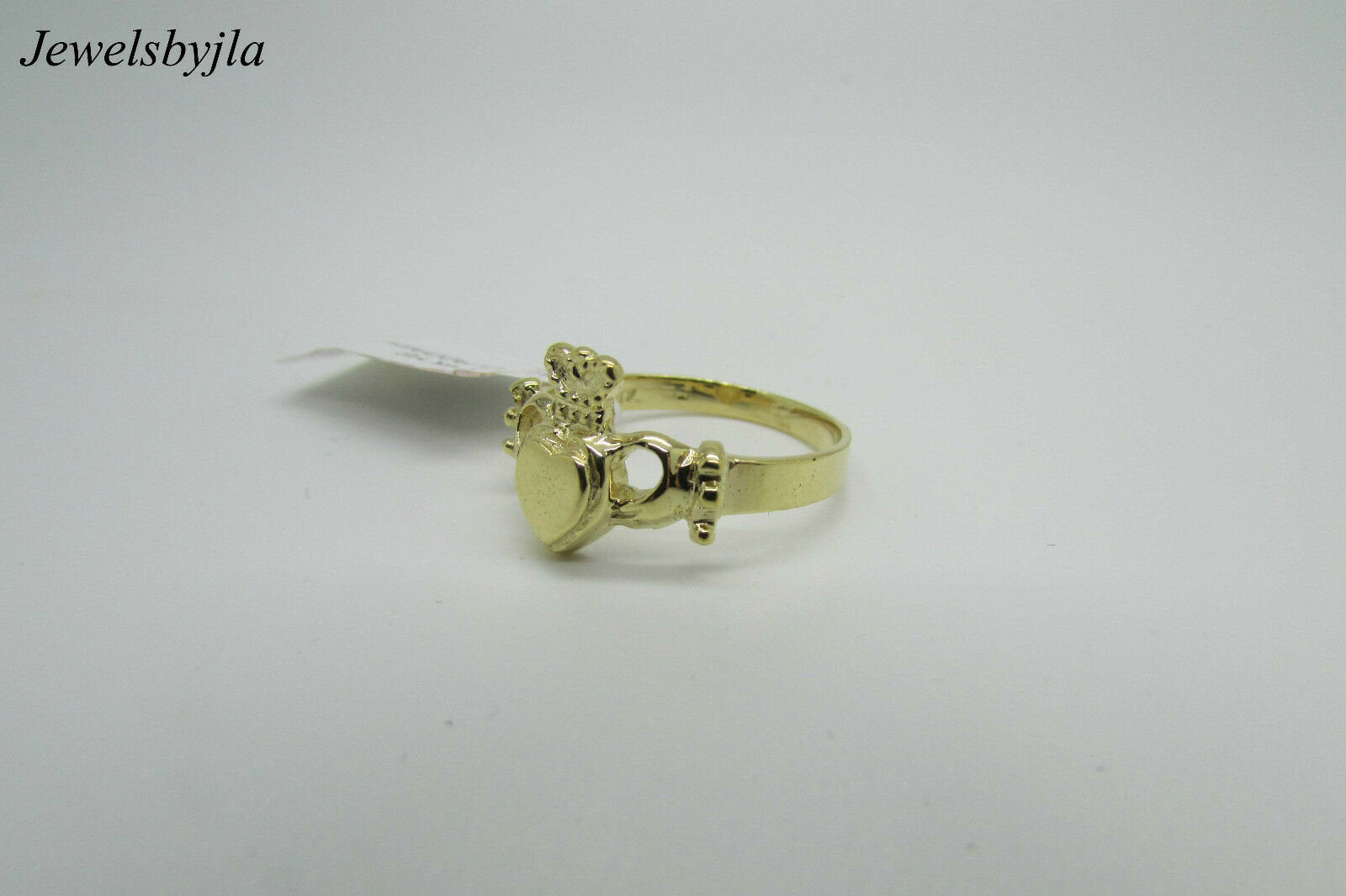 14K Yellow Gold Ladies Pretty Claddagh Ring Size 7.75 Weight 2.9 Grams