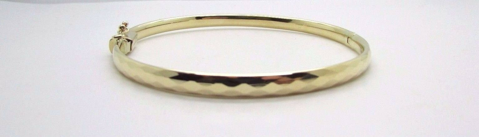 14K Pretty Yellow Gold Thick Hammered Bracelet 7 Grams