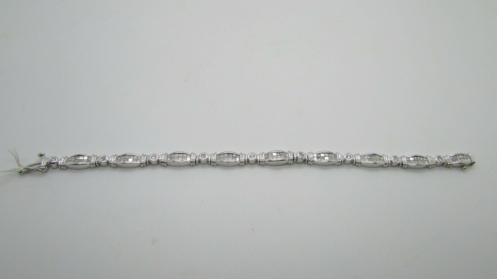 14K White Gold Pretty Fancy Tennis Bracelet Princess and Round Diamonds 5.75 Cts