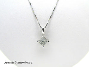 14K Pretty White Gold Square Pendant With 9 Princess Cut Diamonds 0.23 Cts