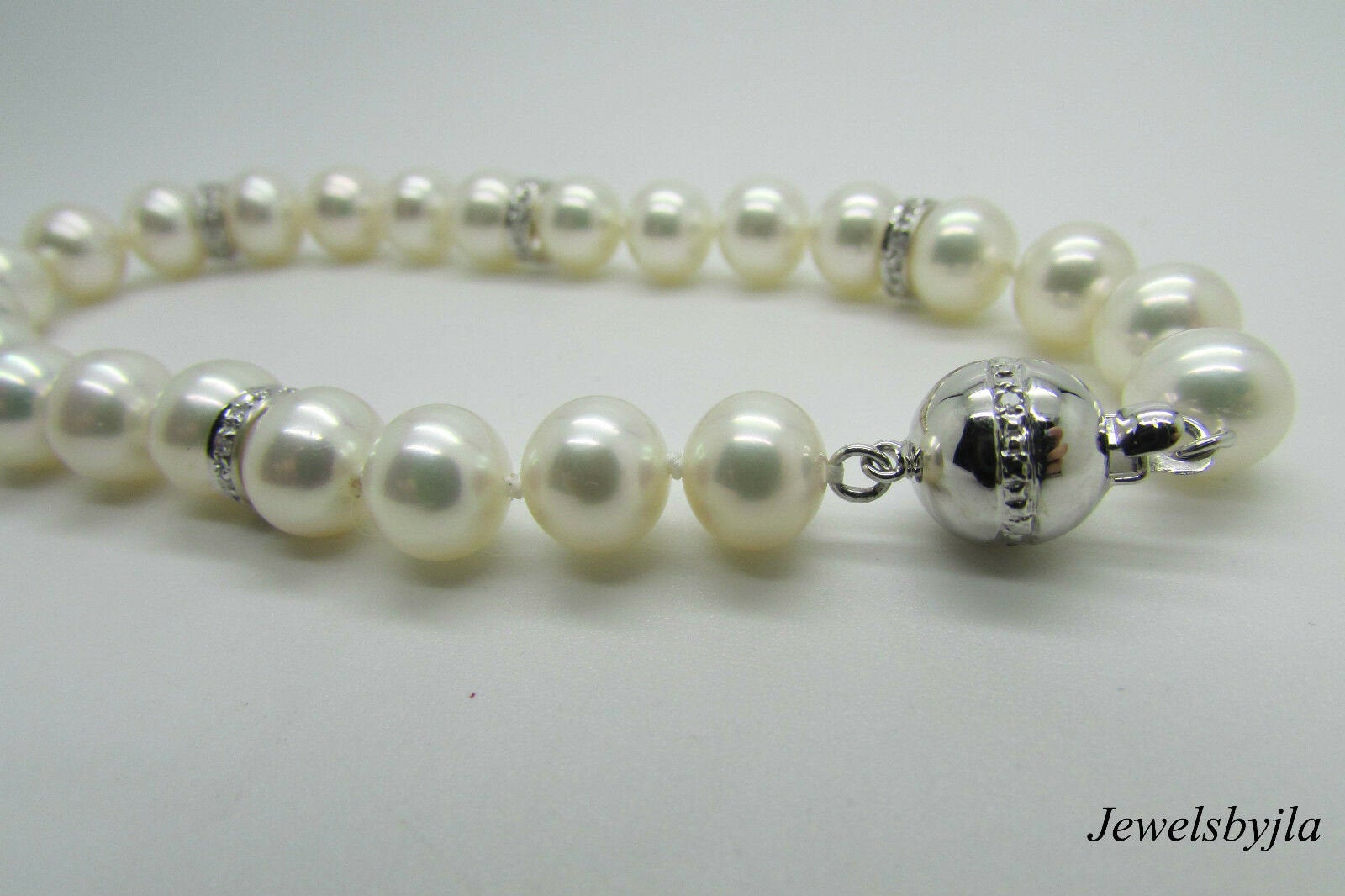 14K White Gold Pretty Cultured Pearl Bracelet With Diamond Rondelles 0.40 Cts
