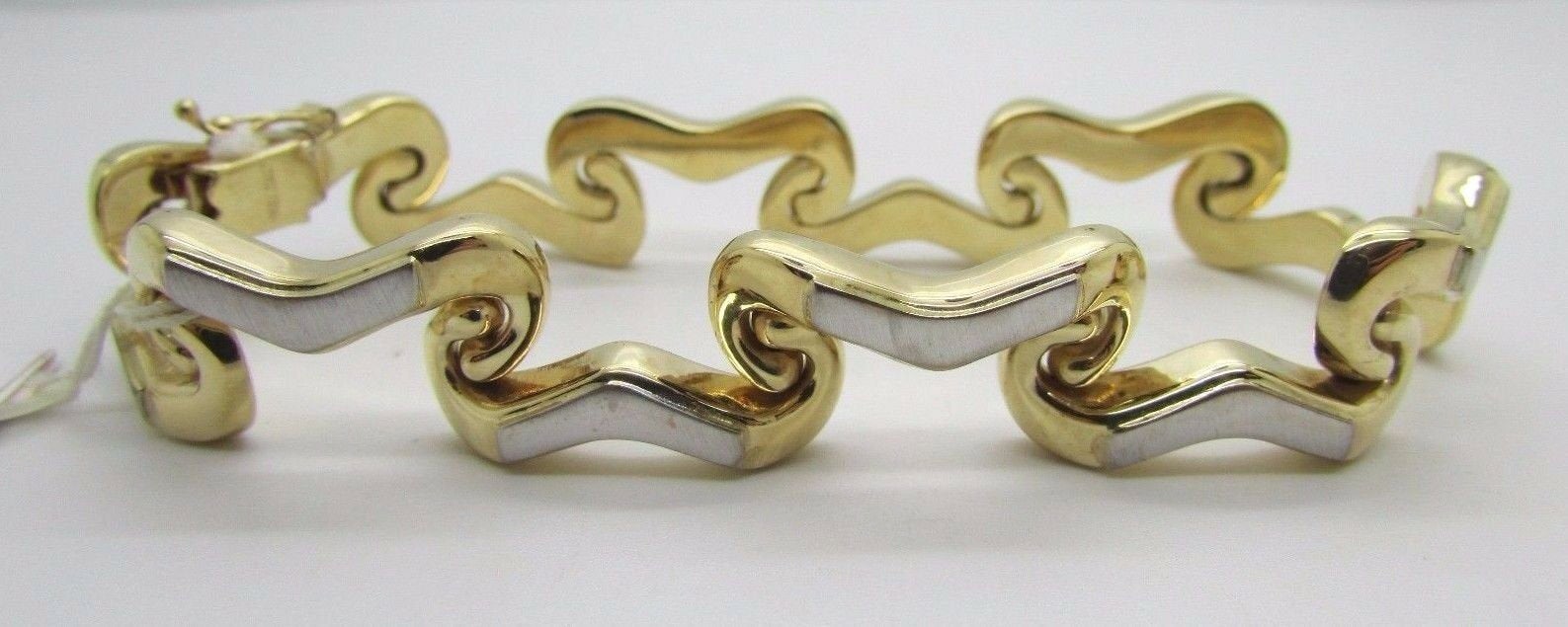 14K Two Tone Gold Beautiful Ladies Twisted Wavy Snake Bracelet 20.9 Grams