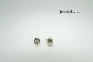 14K Pretty White Gold Round Diamond Stud Earrings .33 Points