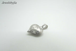 14K White Gold Pretty Puffed Heart Pendant/Charm With Stars 0.45 Grams