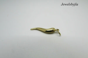 14K Yellow Gold Pretty Italian Horn Cornicello Pendant .50 Grams