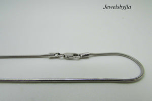 14K Solid White Gold Pretty Round Square Snake Chain 16 Inches 5.2 Grams Italy