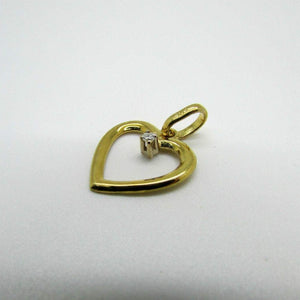 14K Pretty Yellow Gold Thin Heart Pendant With Round Diamond On Top 1.3 Grams