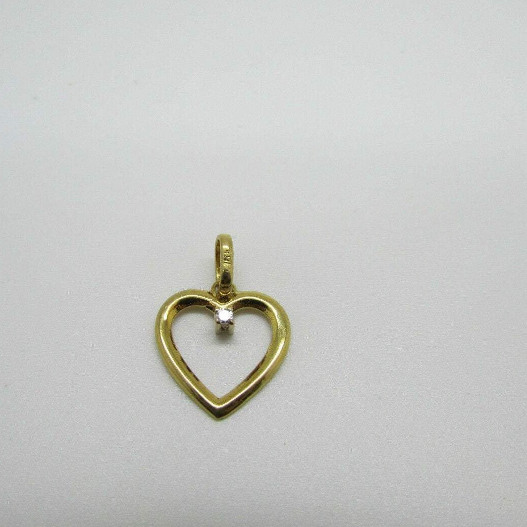 14K Pretty Yellow Gold Thin Heart Pendant With Round Diamond On Top 1.3 Grams