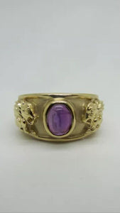 14K Yellow Gold Pretty Oval Shaped Cabochon Amethyst Ring With Lion Size 8