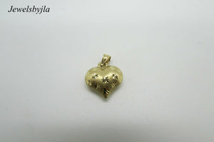 14K Yellow Gold Pretty Puffed Heart Pendant/Charm With Stars 0.75 Grams