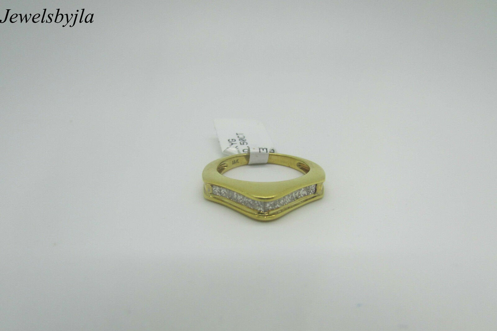 18K Yellow Gold Pretty Curved Ring Band With 12 Princess Cut Diamonds .50 Cts