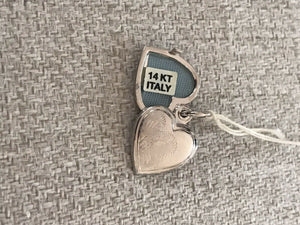 14K White Gold Pretty Heart Locket Pendant/Charm With Flower Design Italy
