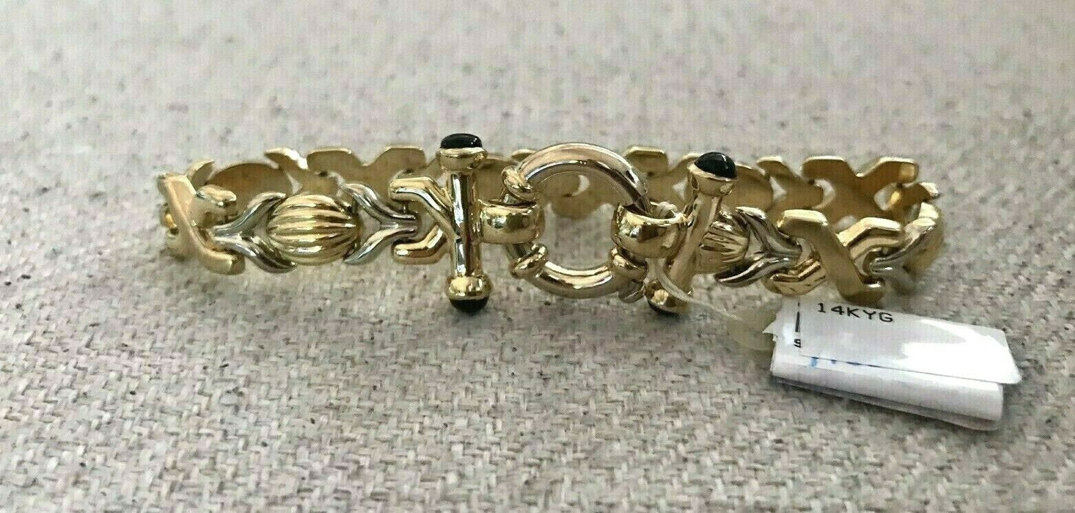14K Pretty Yellow Gold Thick Bracelet With Bar Design and Black Stud On Each End