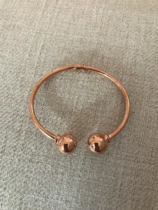 14K Pretty Rose Gold Polished Open Cuff Bracelet With 2 Balls 8 Grams