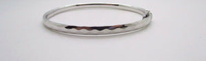 14K Pretty White Gold Thick Hammered Bracelet 7.1 Grams