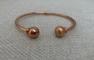 14K Pretty Rose Gold Cuff Bracelet W/ 2 Polished/ Matte Balls Lined Up 7.5 Grams