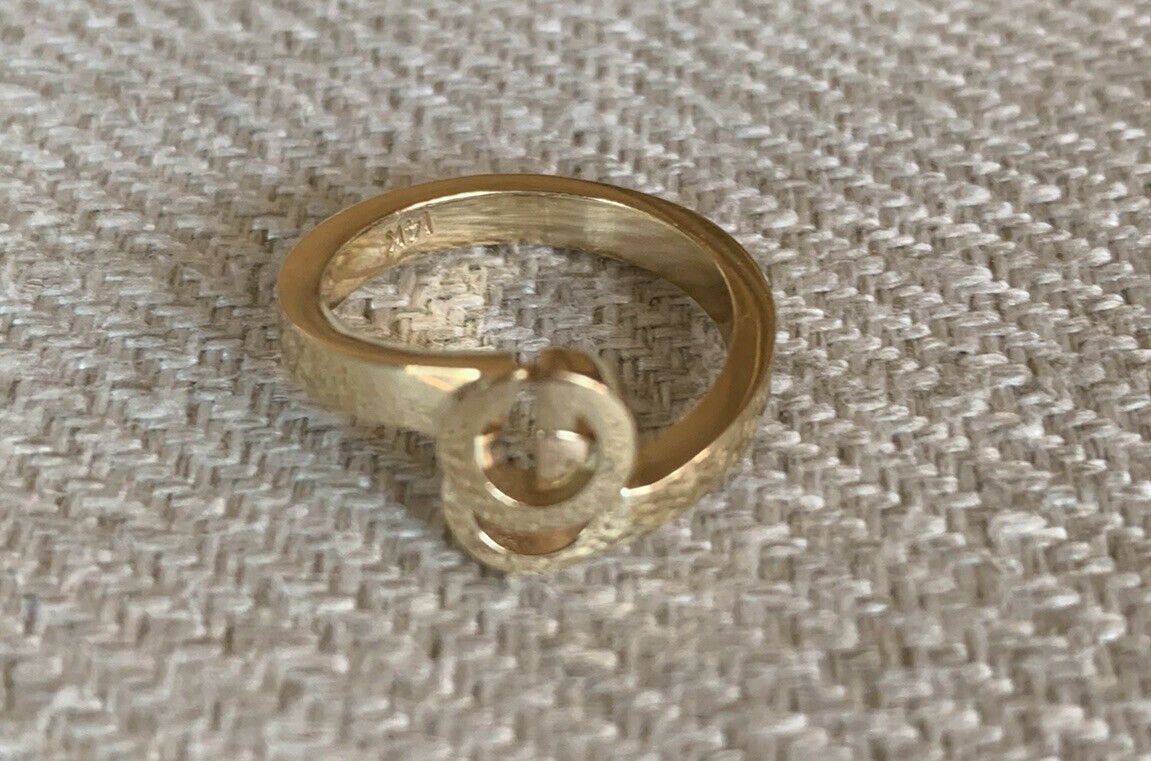 14K Pretty Yellow Gold Thick Ring Band With Letter G Stacked Size 6.5 4.5Grams