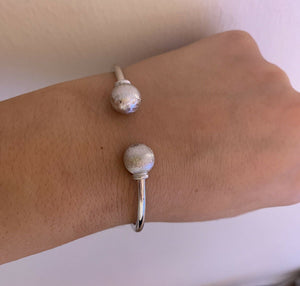 14K Pretty White Gold Open Cuff Bracelet With 2 Matte Balls 7.7 Grams