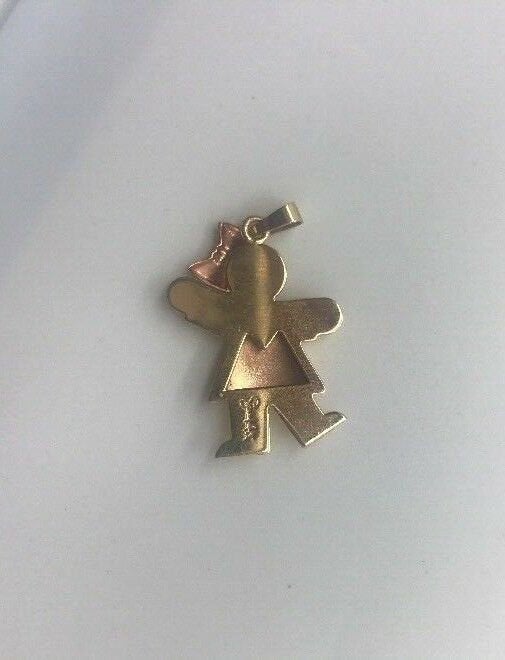 14K Pretty Yellow Gold Little Girl Charm Pendant Pink Bow On The Head 3.8 Grams