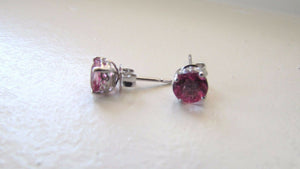 14K Pretty White Gold Rose Quartz Stud Earrings .90 Cts 1.3 Grams