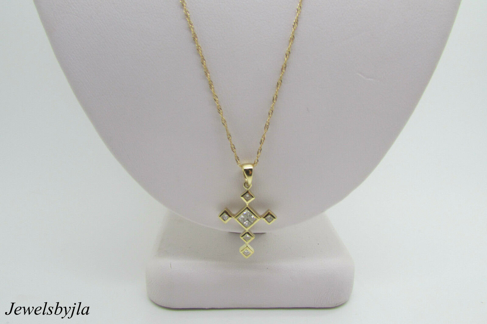 14K Pretty Yellow Gold Cross Pendant With Princess Cut Diamonds 0.35 Cts