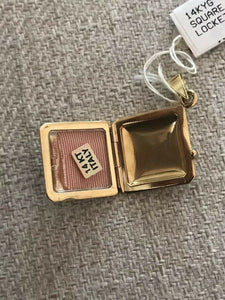 14K Yellow Gold Pretty Square Locket Pendant/Charm With Flower Design Italy