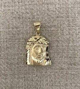 14K Yellow Gold Beautiful Pendant Of Jesus&#39; Face 3.6 Grams