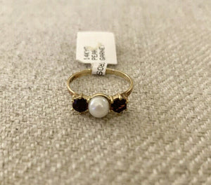 14K Yellow Gold Ladies Pretty Pearl Ring With Garnet Stones Size 6.5