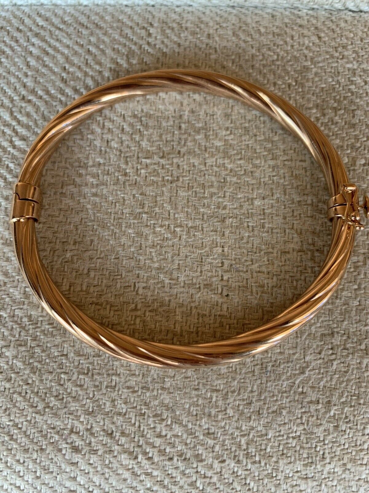 14K Pretty Rose Gold Thick Twisted Bracelet 8.2 Grams