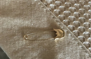 14K Pretty Yellow Gold Sturdy Thick Safety Pin