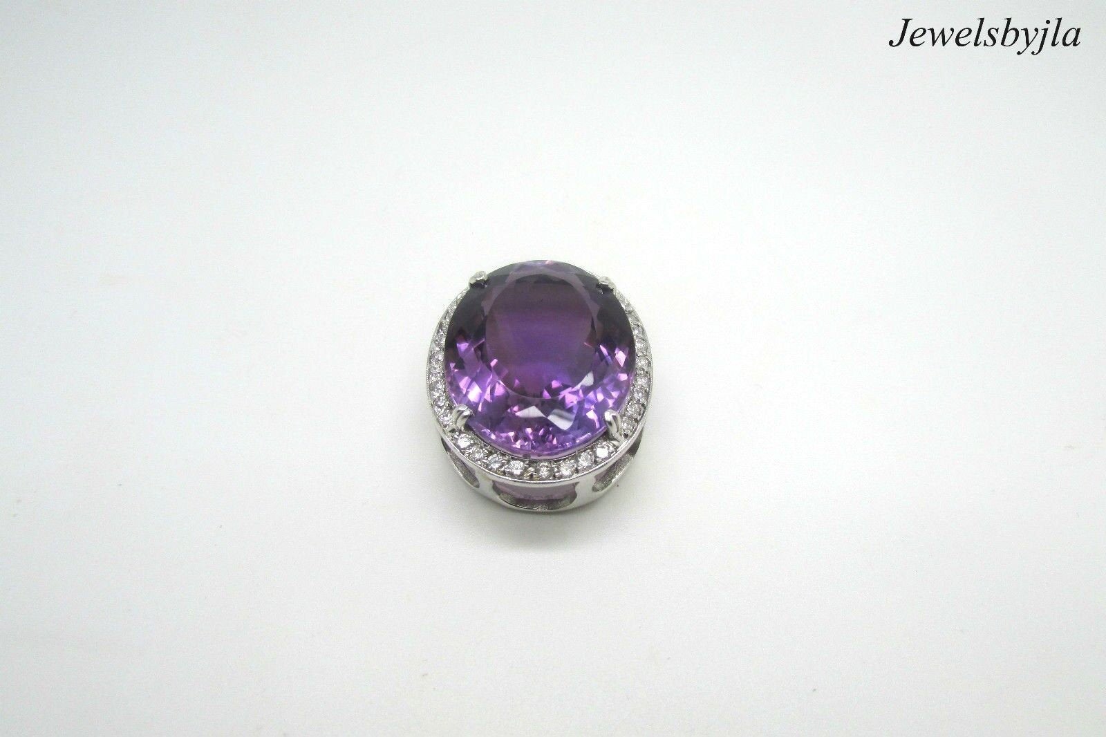 14K Pretty White Gold Oval Shape Amethyst Pendant With Round Diamonds 1.47 Cts