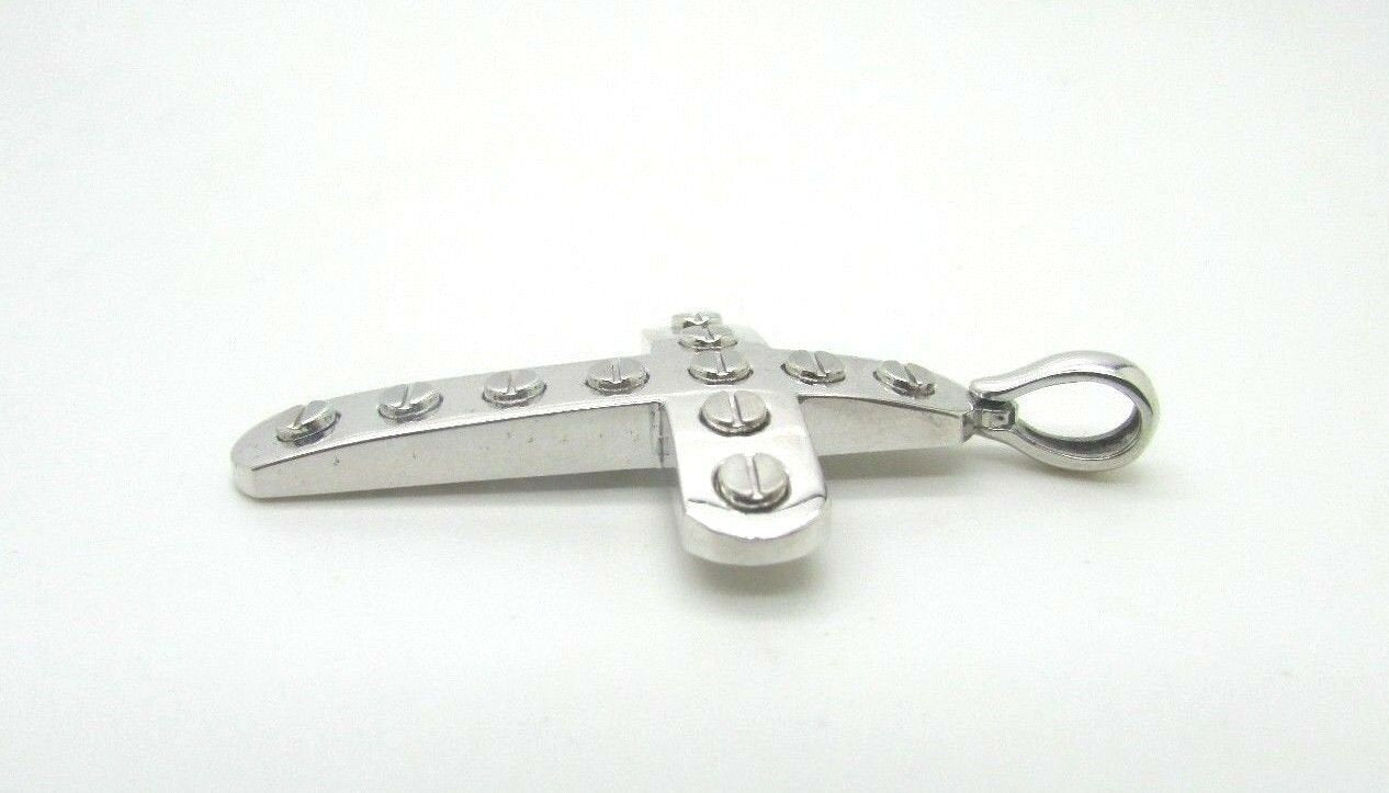 14K Pretty White Gold Cross With White Gold Screw Circles 8.5 Grams